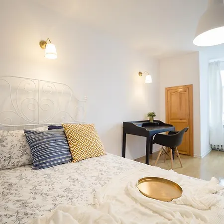 Δωμάτια σε οικογενειακή κατοικία Apartament Stefano